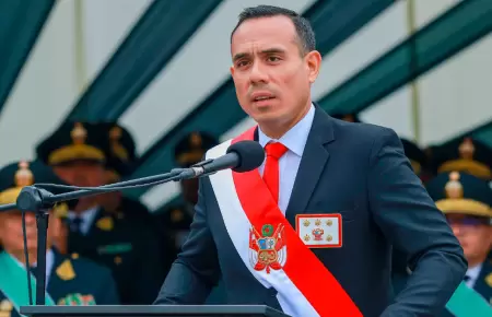 Jos Jer lider ceremonia de aniversario PNP.