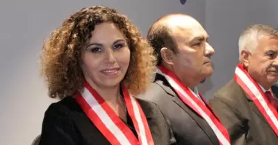 Mar�a Teresa Cabrera juramenta como presidenta de la JNJ