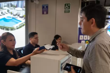 Pasajeros de vuelos nacionales no pagarn TUUA de transferencia