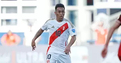 Christian Cueva regresa al Per tras desvincularse de Emelec.