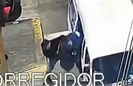 Pasajero fue arrojado desde una combi en movimiento en La Molina.