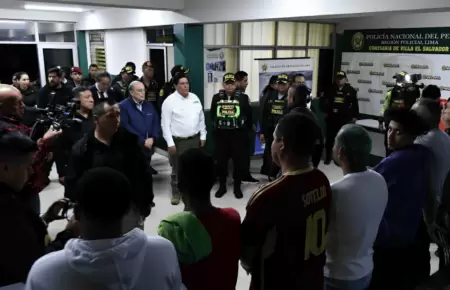 Detienen a 60 extranjeros durante operativo de control territorial