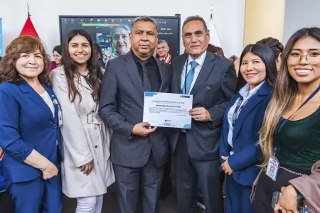 Reconocimiento a la Universidad Peruana Unin