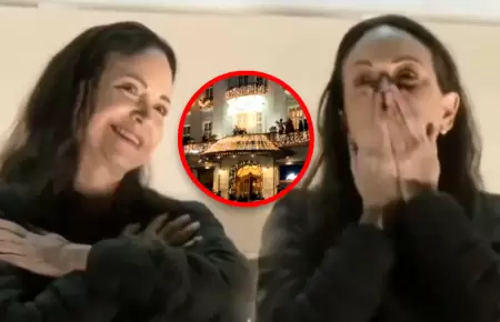 Lder opositora arrib este mircoles a Oslo y salud a los presentes frente a s