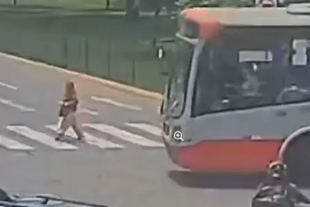 Adulta mayor fue atropellada por bus del Corredor Rojo en La Molina.