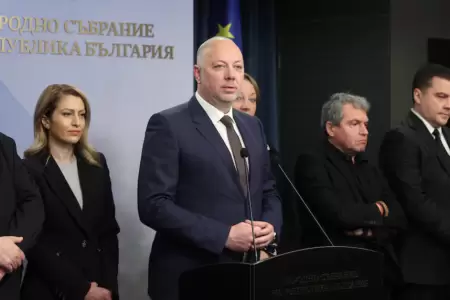 Primer ministro de Bulgaria anunci renuncia de su gobierno