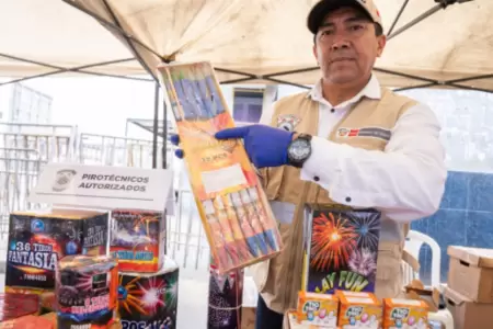 Vocero de Sucamec durante la feria en Brea.