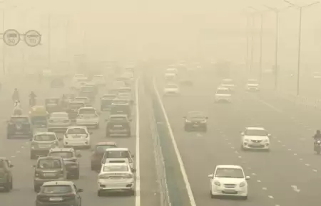 Alta contaminaci�n del aire origin� accidente vehicular