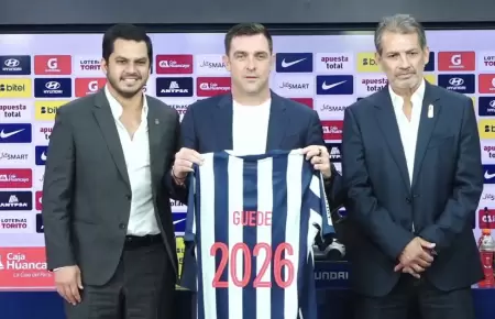 Pablo Guede durante su presentaci�n como DT de Alianza Lima.