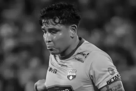 Futbolista Mario Pineida falleci� este mi�rcoles tras ser acribillado.