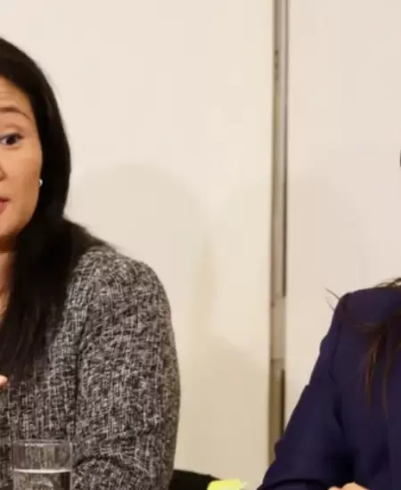 Keiko Espinoza junto a su abogada Giuliana Loza.