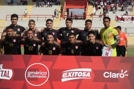 Seleccion peruana de agremiados que salt� al campo en Chincha ante Bolivia.