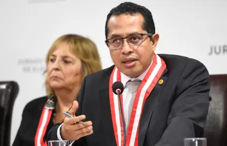 El presidente del JNE explic� las razones para declarar inviable el voto digital
