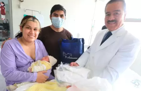 Venezolana y peruano reciben el mejor regalo de sus vidas en Navidad.