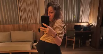 Natalia Lafourcade anuncia el nacimiento de su primer hijo