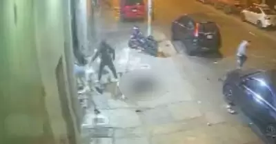 Dos sujetos fueron asesinados a balazos en La Victoria.