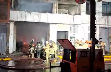 Tr�gico incendio consumi� un dep�sito clandestino en el R�mac en plena Navidad.