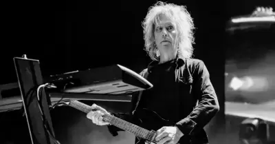 Falleci� el guitarrista The Cure, Perry Bamonte, a los 65 a�os