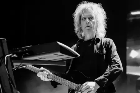 Falleci� el guitarrista The Cure, Perry Bamonte, a los 65 a�os