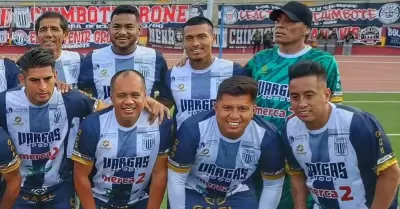 Christian Cueva se luci� con asistencia en duelo de leyendas con Alianza.