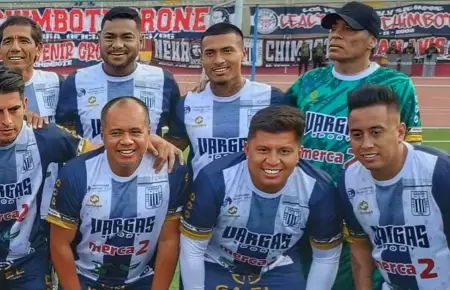 Christian Cueva se luci� con asistencia en duelo de leyendas con Alianza.