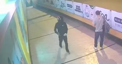 Extorsionadores detonan artefacto explosivo en mini market