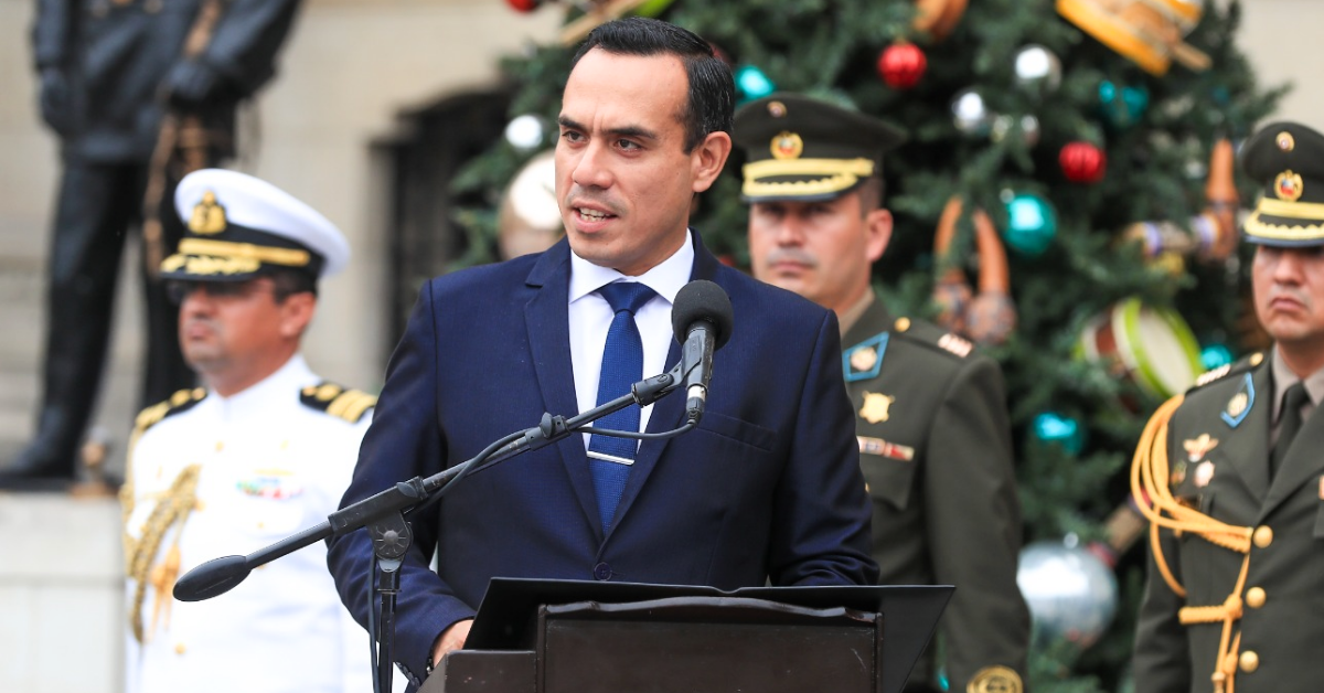 Presidente Jerí anuncia aumento del 50% en propinas para personal de servicio militar