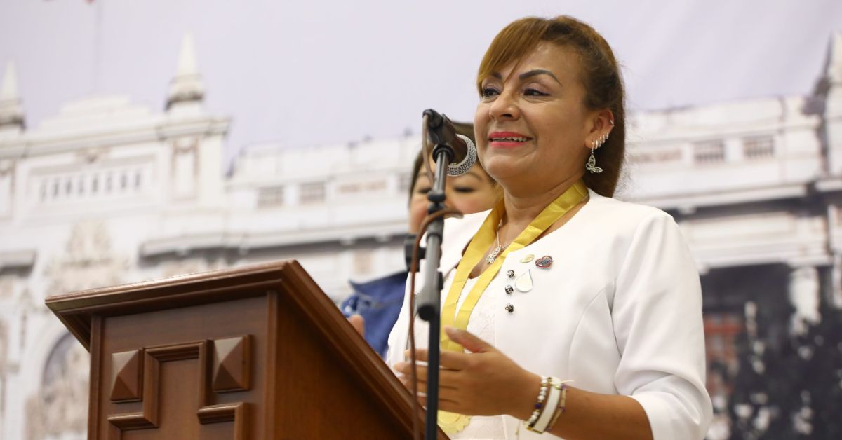 Kira Alcarraz: Comisión de Ética evaluará HOY denuncia contra congresista por presunta agresión a trabajador del SAT
