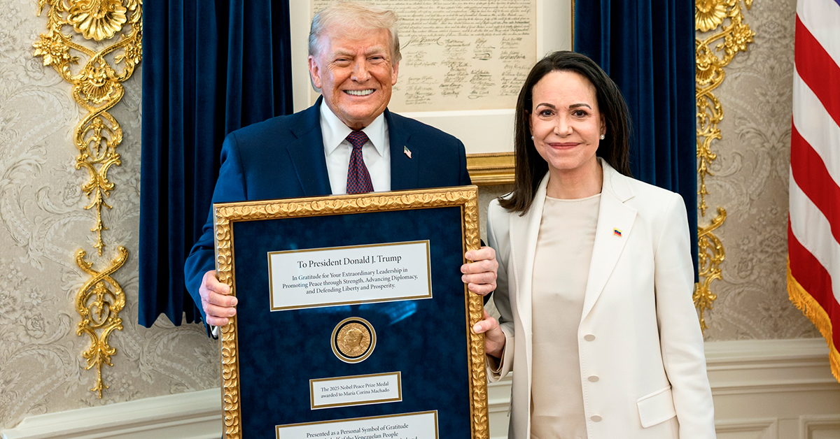 Trump agradece a María Corina Machado por entregarle medalla del Nobel de la Paz: "Un gesto maravilloso de respeto mutuo"