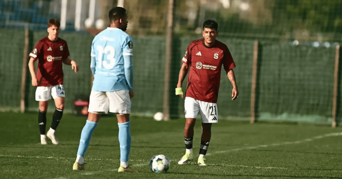 Joao Grimaldo sumó sus primeros minutos con el Sparta Praga en un amistoso ante el Malmö