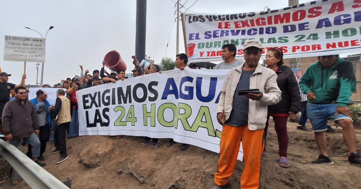 VES: Asentamientos Humanos protestan por la falta de agua y tarifas justas