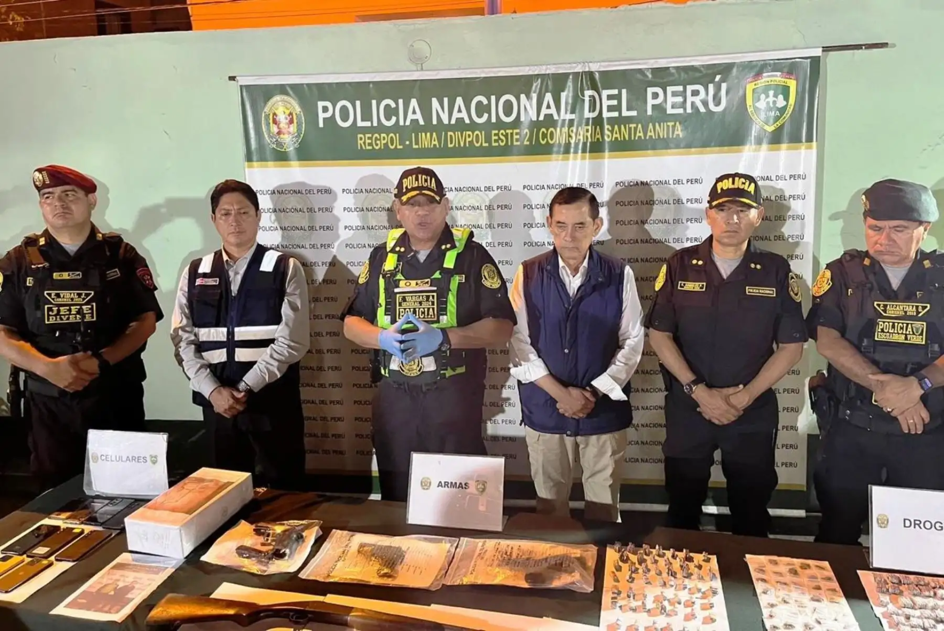 "Los Injertos del Cono Norte" y "Los Elegantes de Chicago" caen en operativo masivo de control territorial