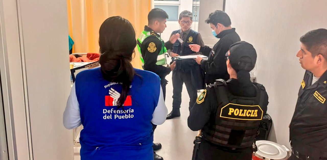 Diresa Áncash separa a médico y obstetra por caso de una paciente que dio a luz en el pasillo del Hospital de Yungay