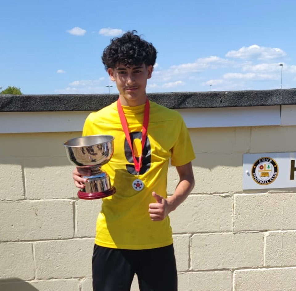 Luis Guembes practicaba el fútbol de manera apasionada