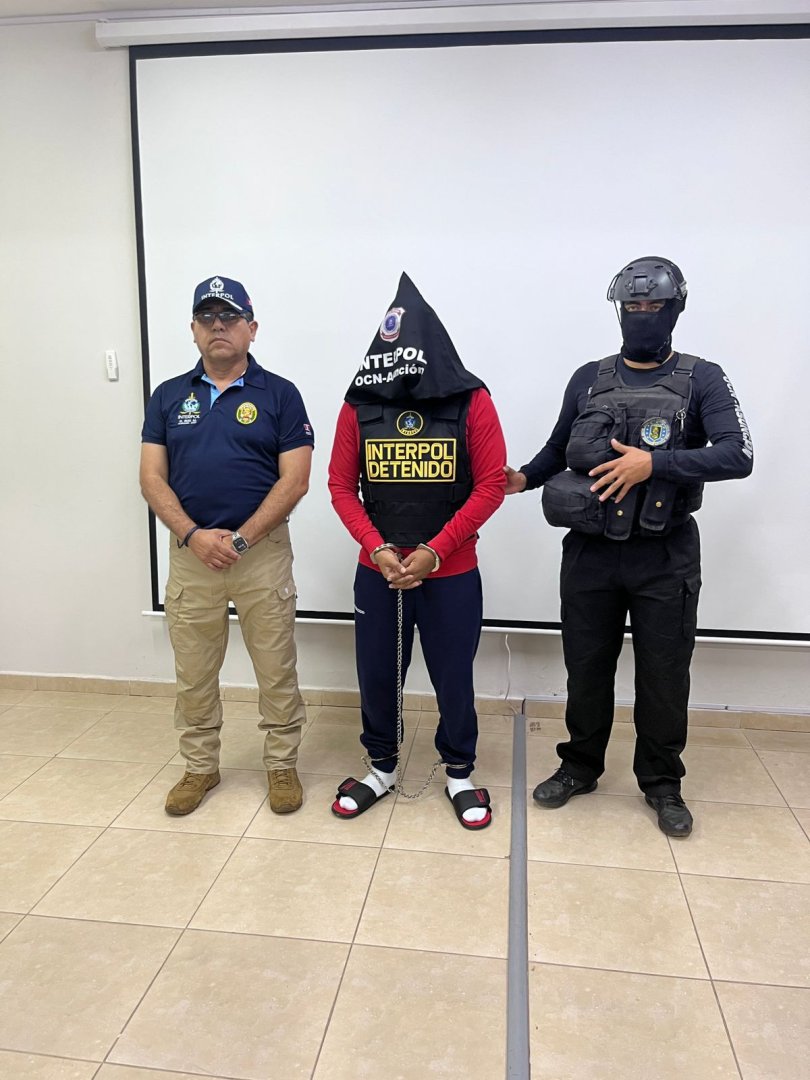 Interpol Paraguay entrega a 'El Monstruo' a autoridades peruanas