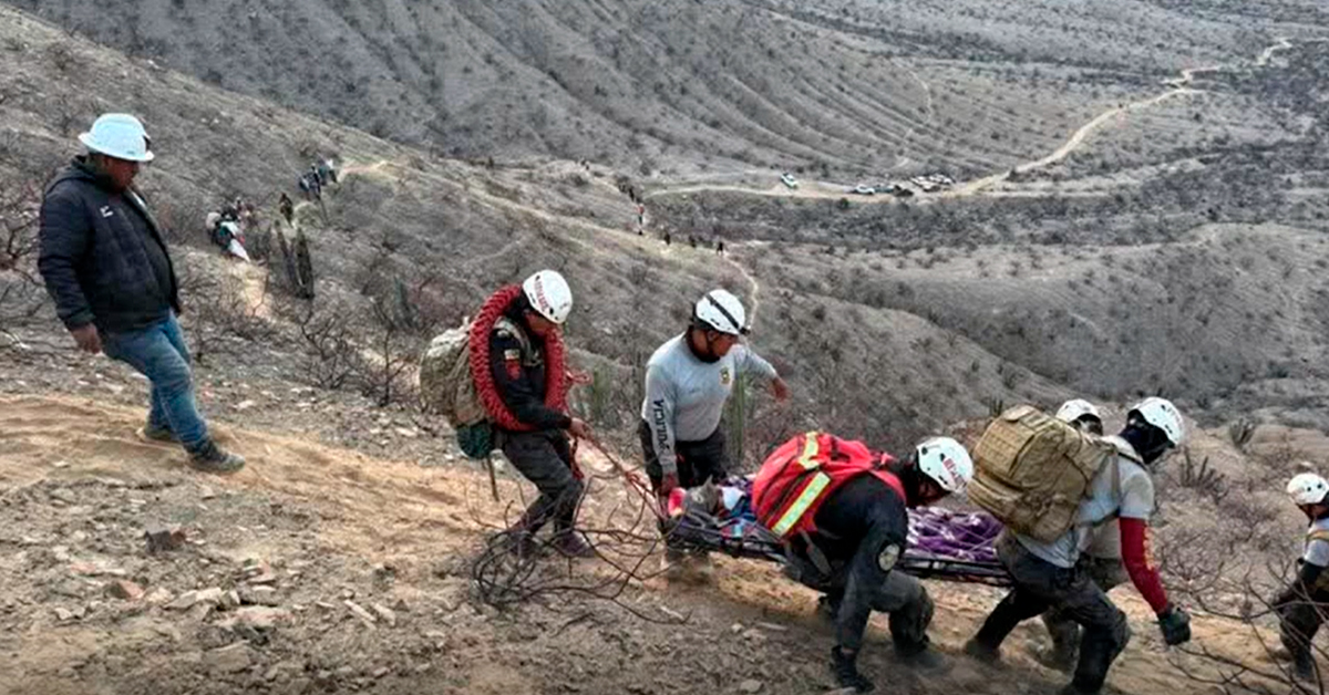 Ica: Minero artesanal es rescatado con vida tras 30 horas de atrapado en un socavón