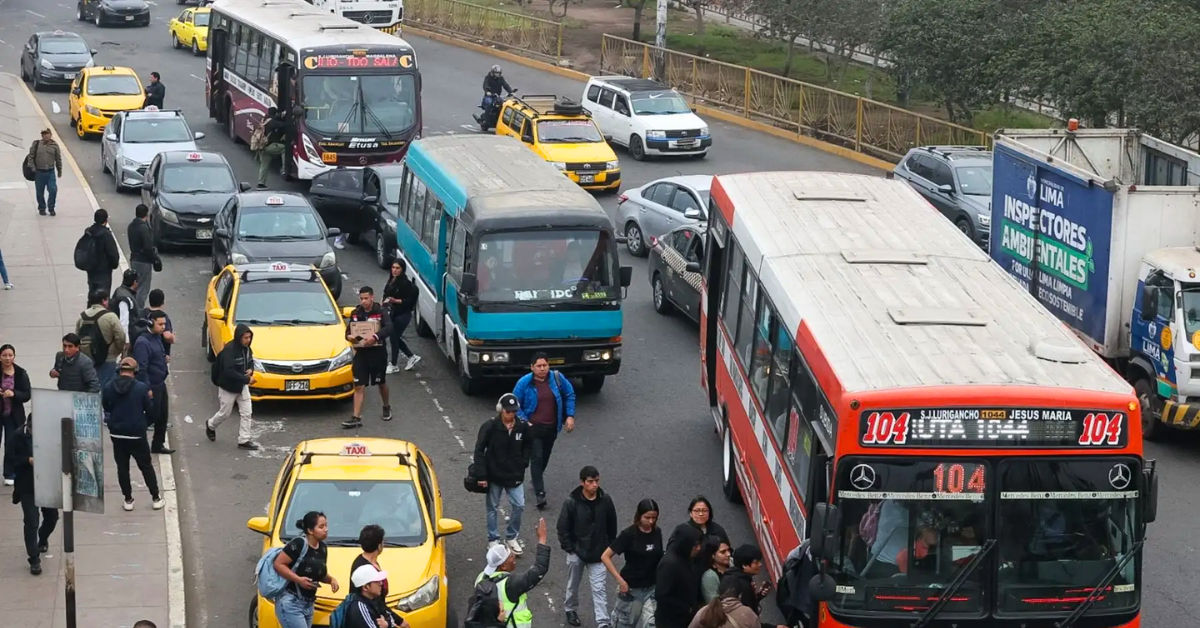 Mininter anuncia fiscalías especializadas contra la extorsión en Perú tras reunión con transportistas