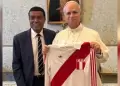 Te�filo Cubillas conoci� al Papa Le�n XIV y le entreg� camiseta de la Selecci�n Peruana: "�Feliz de la vida!"