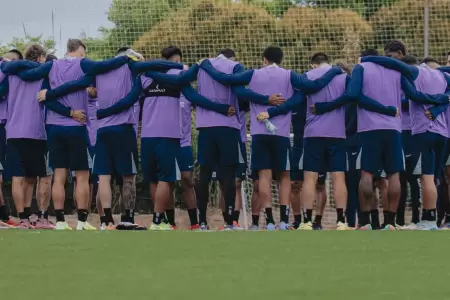 Mr. Peet descarta cualquier renuncia de jugadores de Alianza Lima.