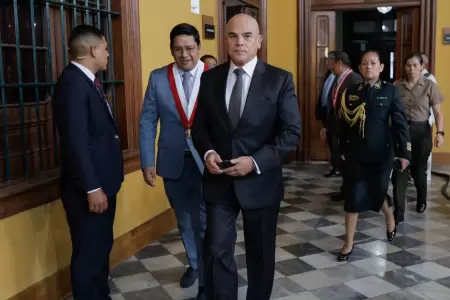 Ernesto �lvarez asegur� que hay intereses pol�ticos en la convocatoria a paro de