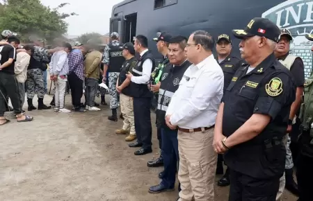 Ministro de Justicia en supervisa trasladado de reos a penales de m�xima segurid