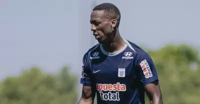 Luis Adv�ncula ser� titular en segundo amistoso de Alianza Lima.