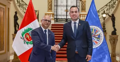 Jos� Jer� / Alber Ramdin.