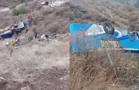 Ca�da de bus en Arequipa deja a tres personas fallecidas.