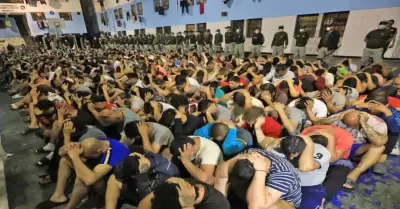 Se ejecut� un operativo sorpresa de madrugada en el penal de Lurigancho.