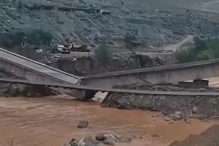 Ca�da de puente en Sancos deja a m�s de 6000 damnificados.