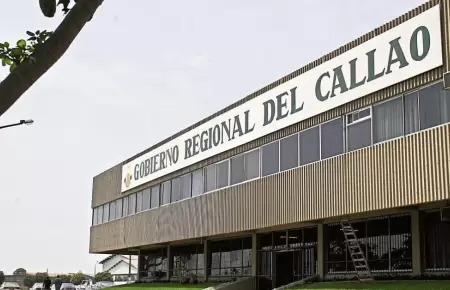 Condenan a tres exfuncionarios del Gore Callao por compra ilegal de mascarillas