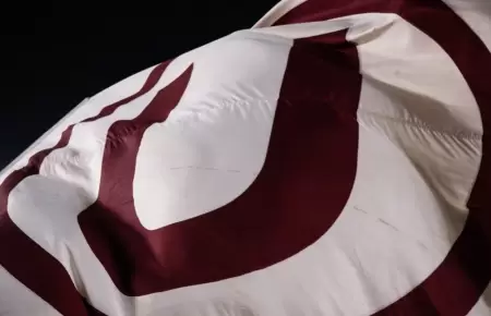 Universitario y su nueva camiseta alterna