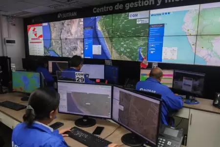 Sutran insta a monitorear el estado de las carreteras por lluvias intensas.