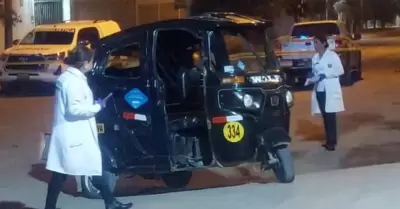 Asesinan a mototaxista y dejan herida a menor de 16 a�os en Ventanilla.